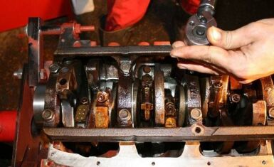 Момент затяжки коренных и шатунных вкладышей — необходимые инструменты, порядок затяжки и особенности